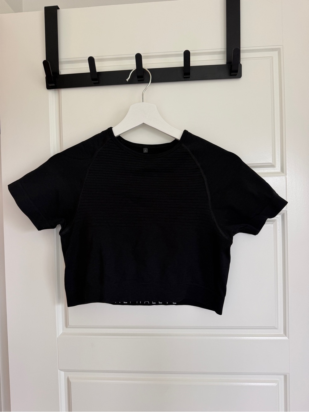 Alphalete Black Crew Activewear Crop Tee